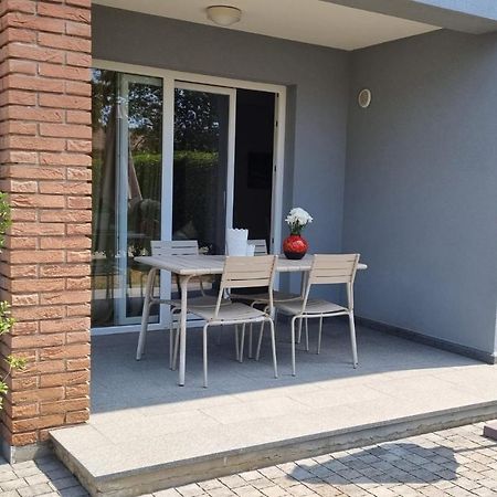 Apartmán Casa Emma With Pool Poreč Exteriér fotografie