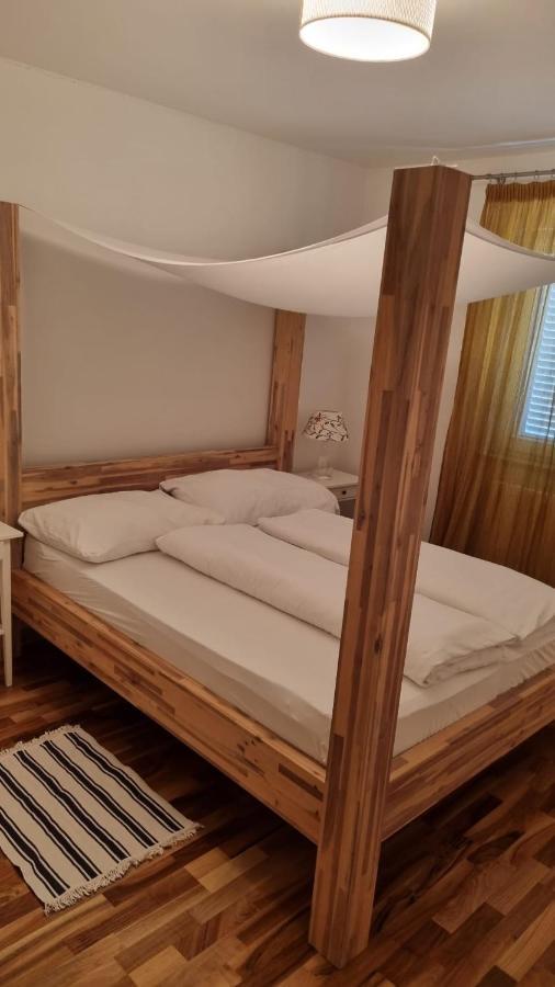 Apartmán Casa Emma With Pool Poreč Exteriér fotografie